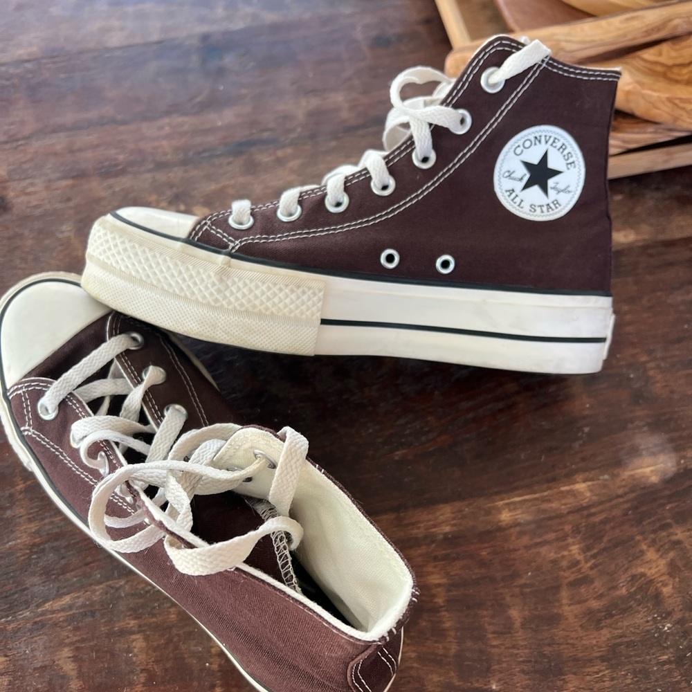 Custom platform converse